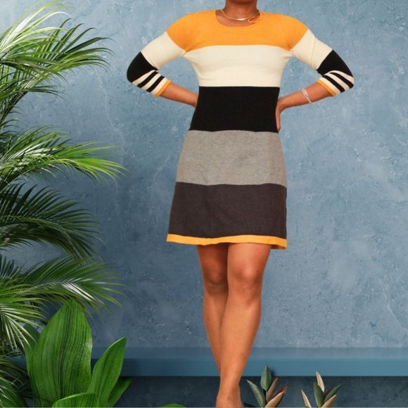Jessica Howard Plus 3/4 Sleeve Colorblock Sweater Dress - Picture 2 of 3